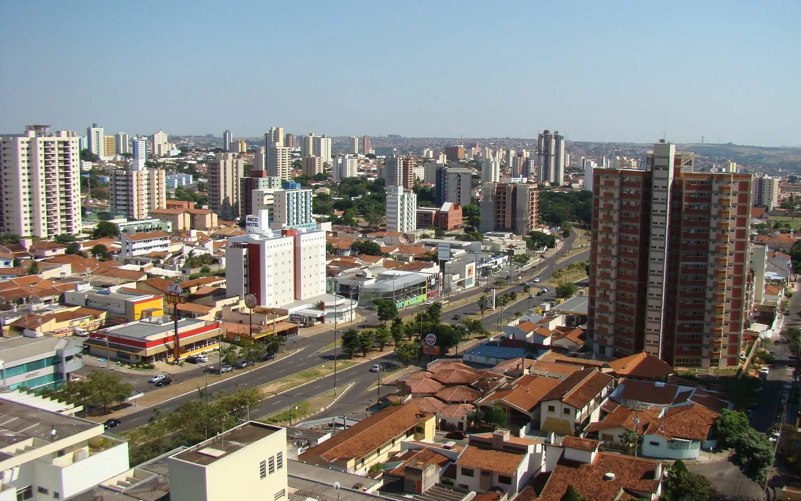 Vista panorâmica da região da Avenida Nações Unidas, em Bauru (SP)